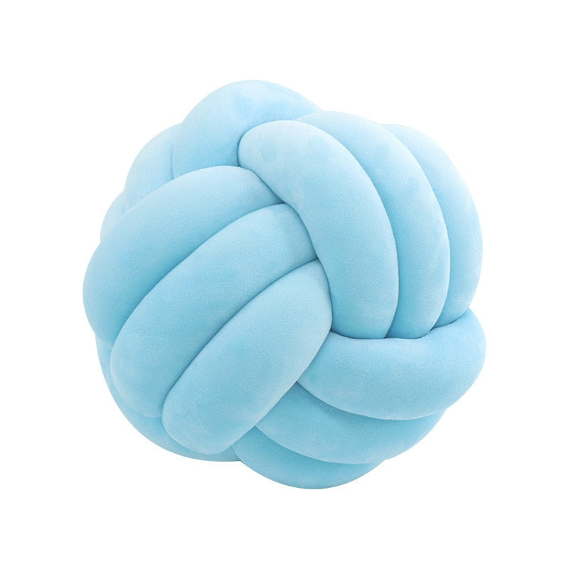 tight-knit knot cushion