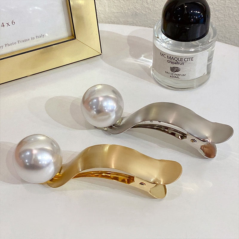 pop of pearl hair clip