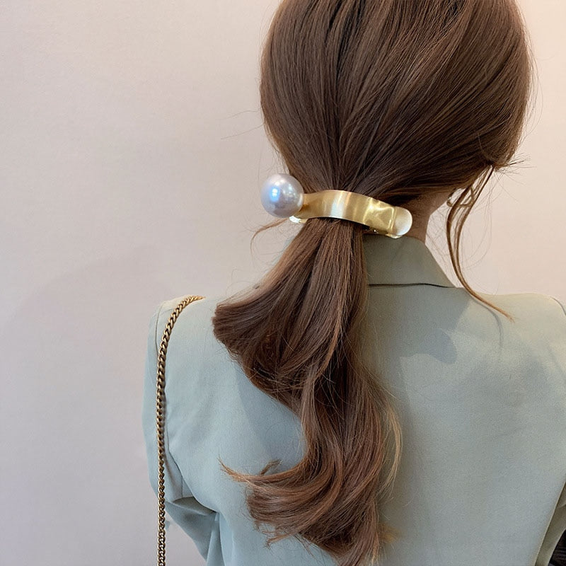 pop of pearl hair clip