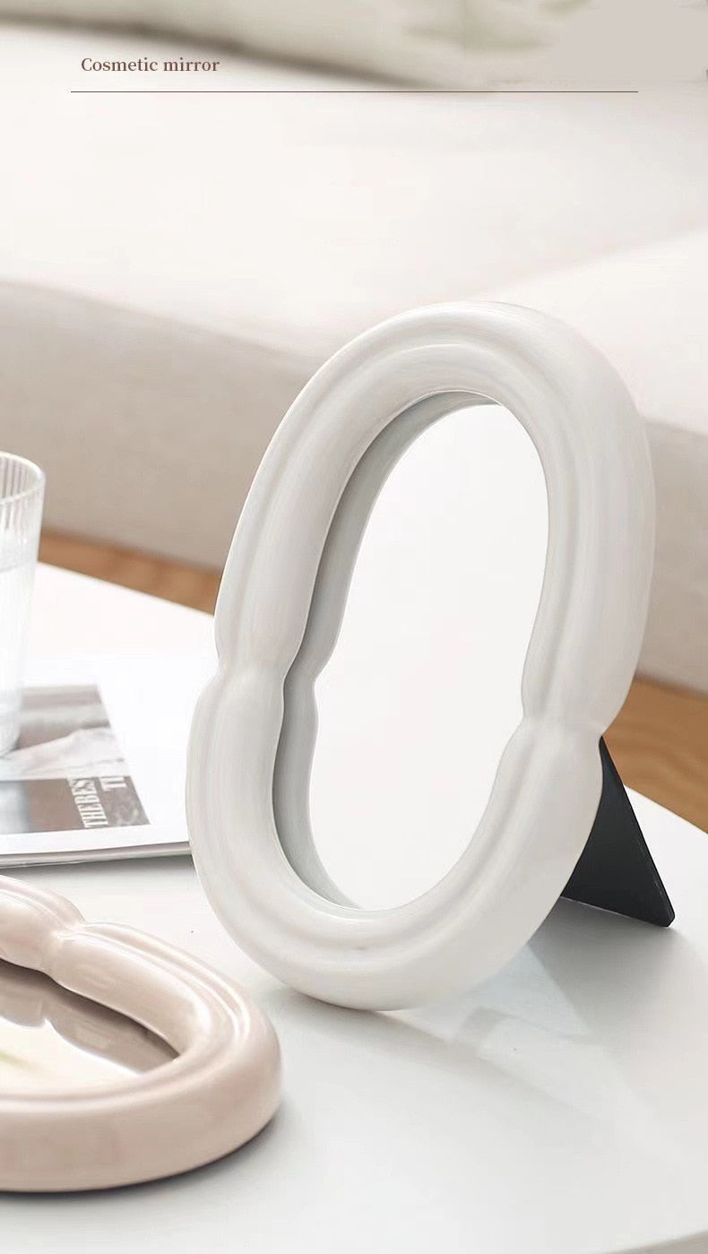 ceramic curve mirror + brush holder
