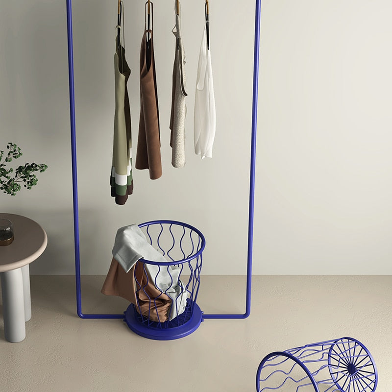 squiggle clothing rack