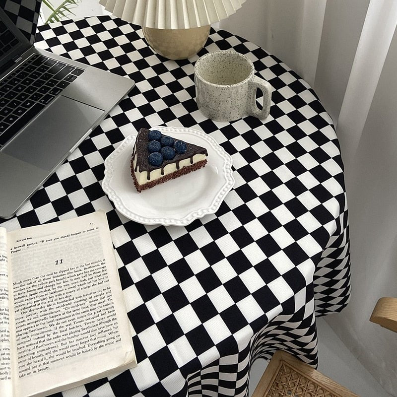 Checkered Tablecloth - DIVINE DESIGN