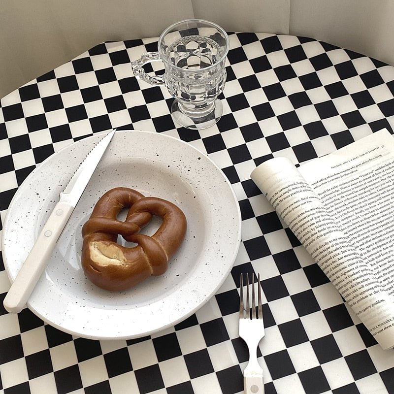 Checkered Tablecloth - DIVINE DESIGN