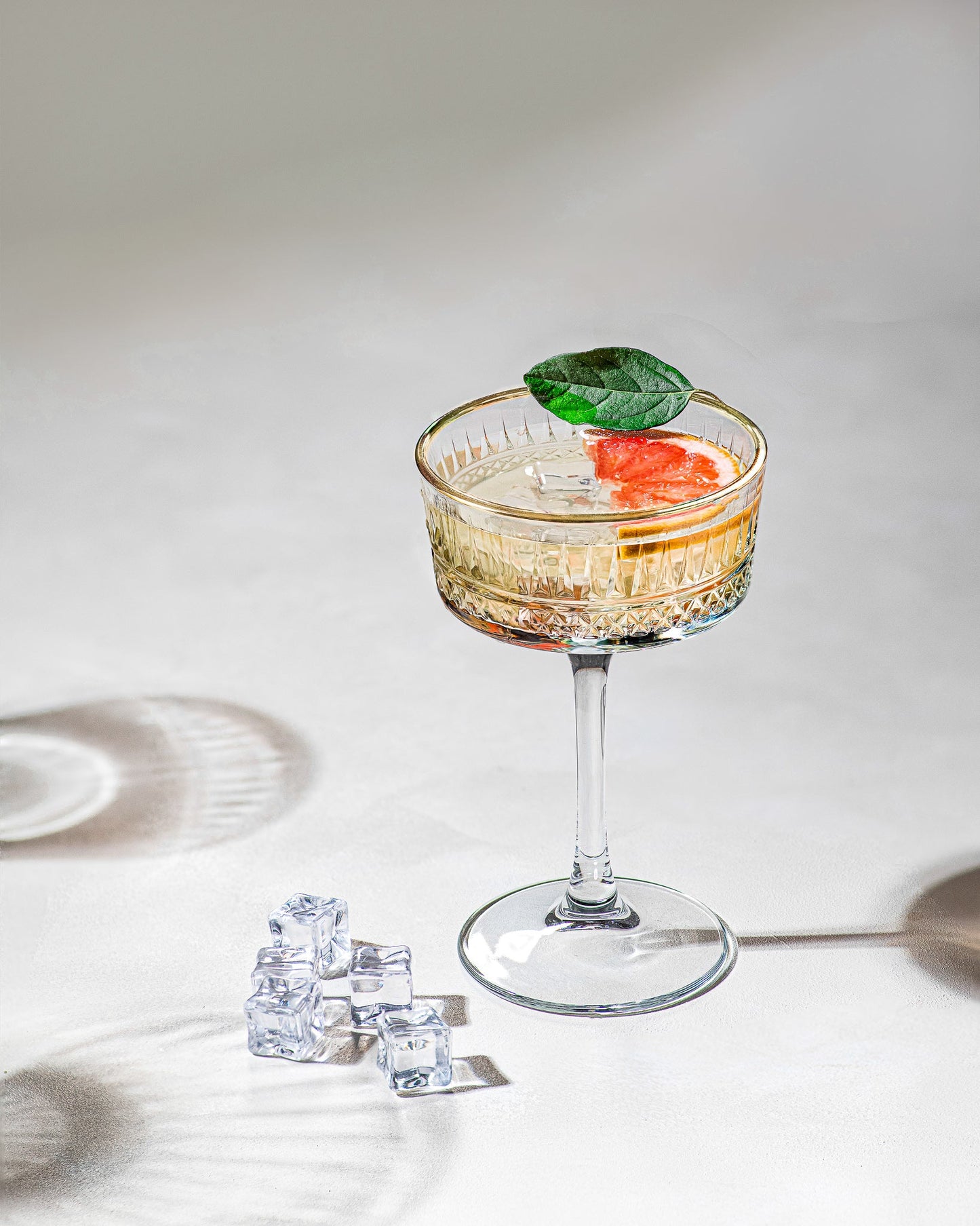Eva Vintage Champagne Coupe - DIVINE DESIGN