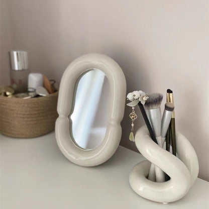 ceramic curve mirror + brush holder