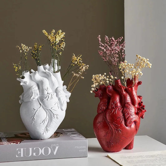 Heart Shaped Decorative Sculpture Vase