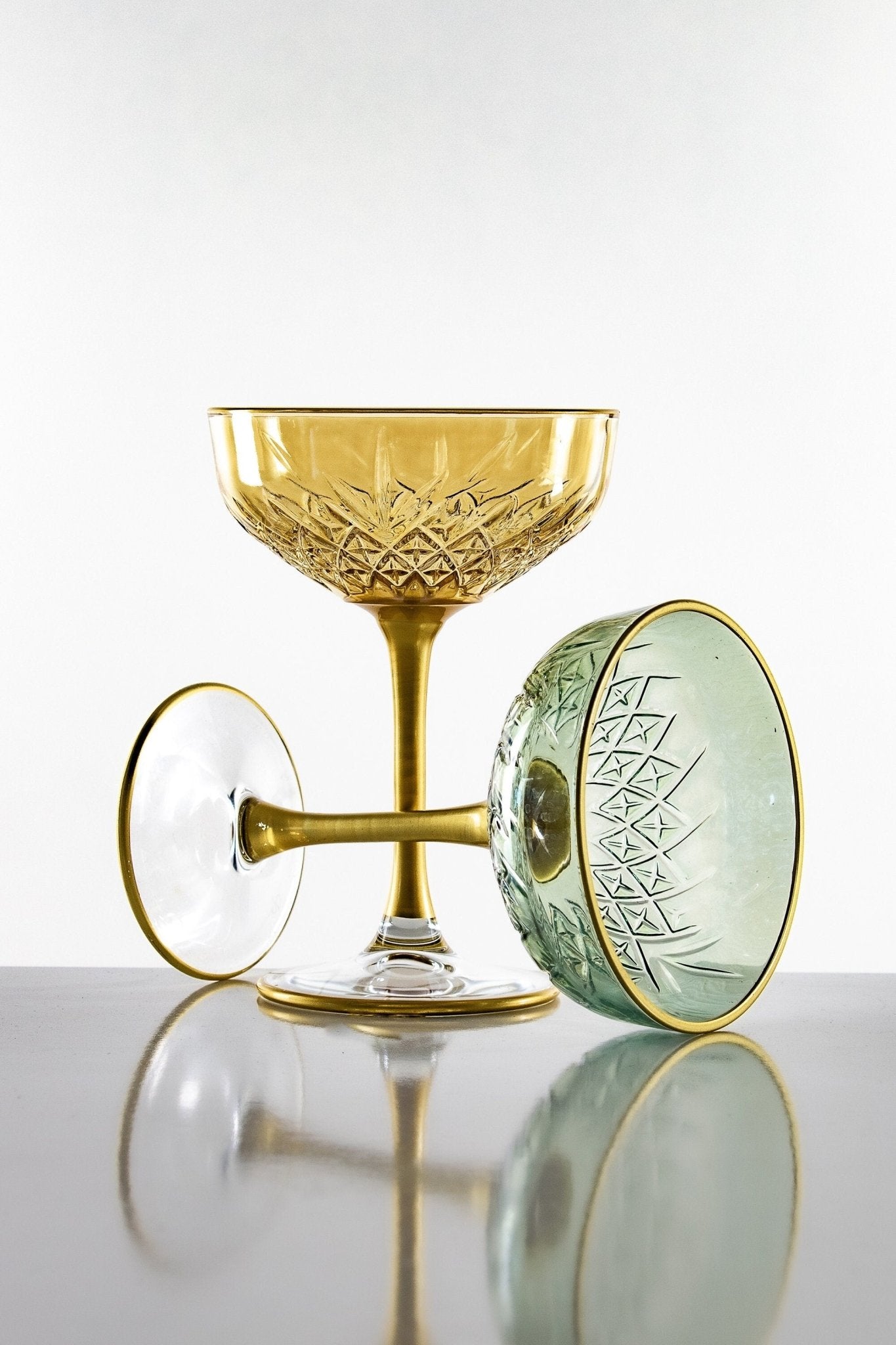 Aura Vintage Colored Champagne Coupe - DIVINE DESIGN