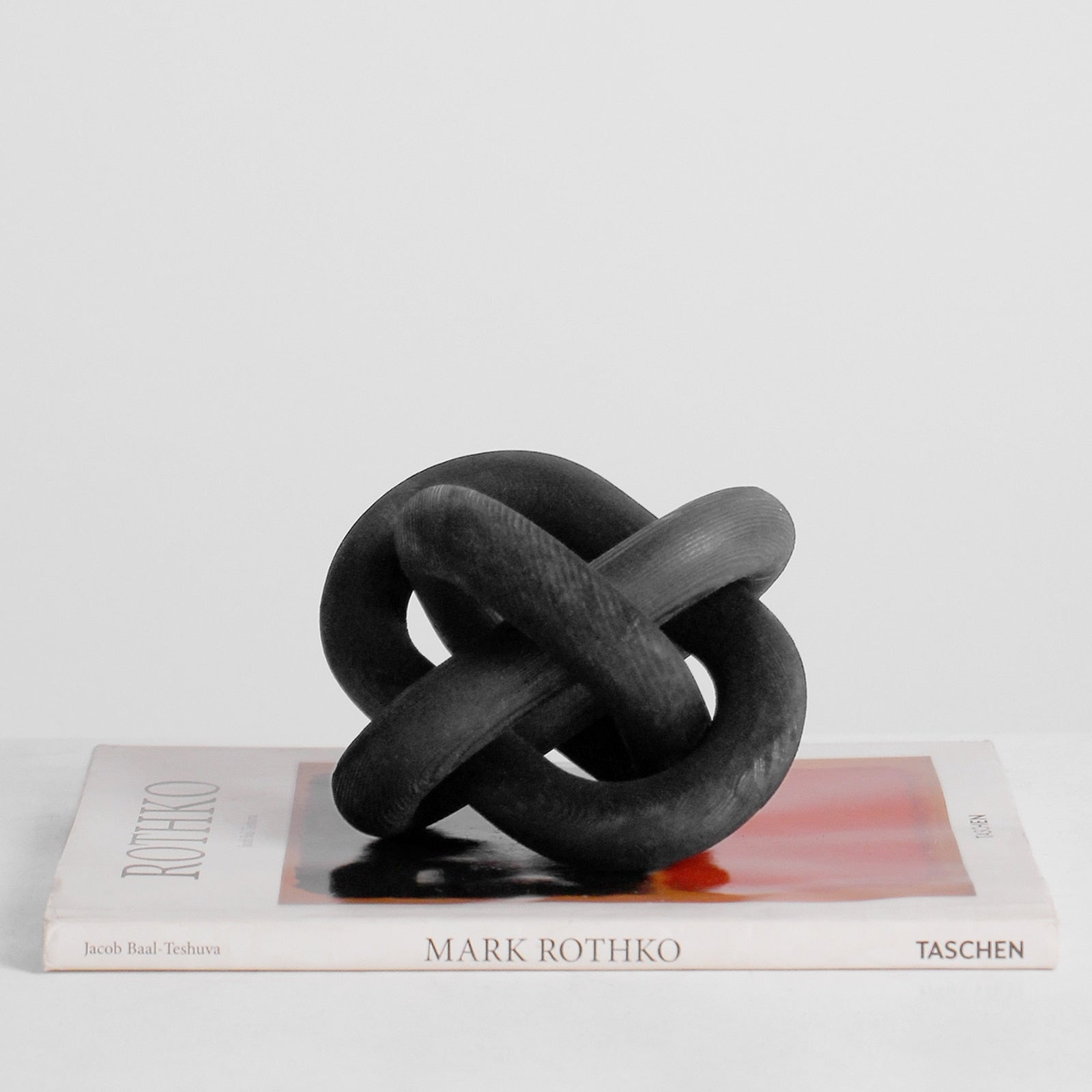 Carbon Wood Intertwined Rings Sculpture - DIVINE DESIGN