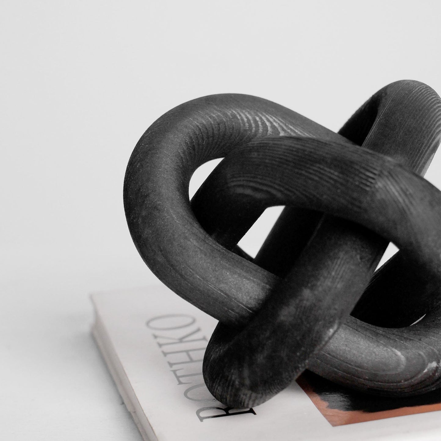 Carbon Wood Intertwined Rings Sculpture - DIVINE DESIGN