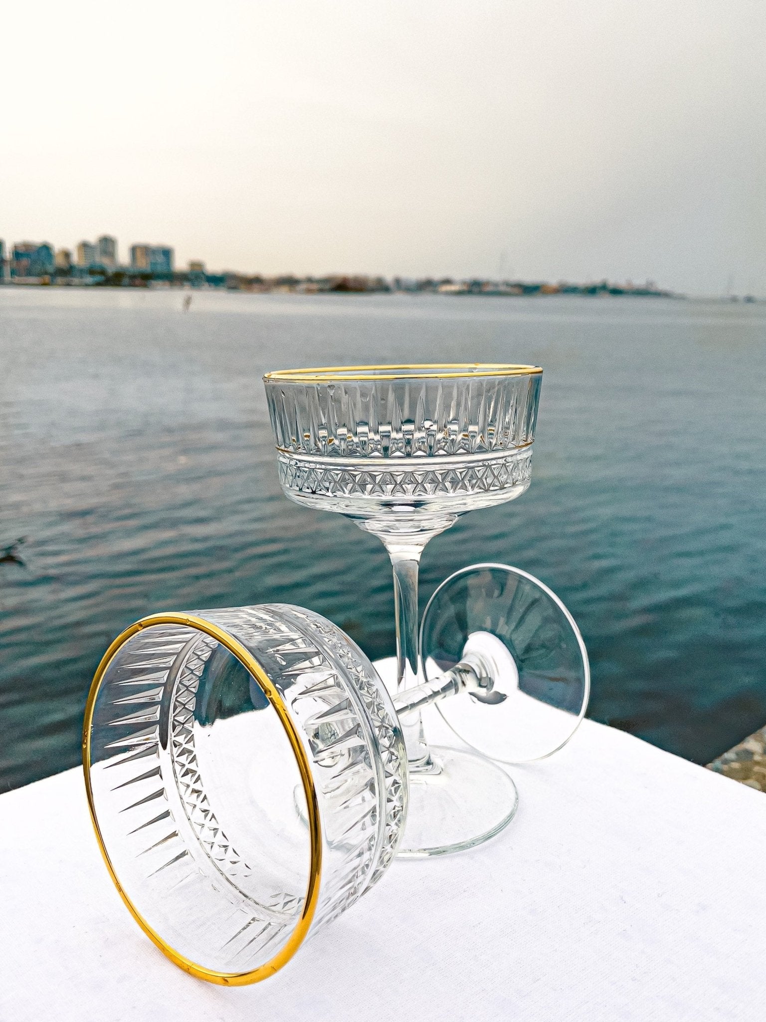 Eva Vintage Champagne Coupe - DIVINE DESIGN