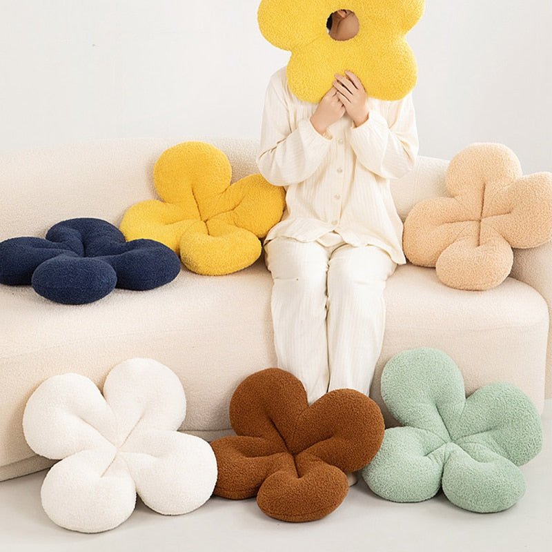 Flower Shaped Decorative Throw Pillows - DIVINE DESIGN