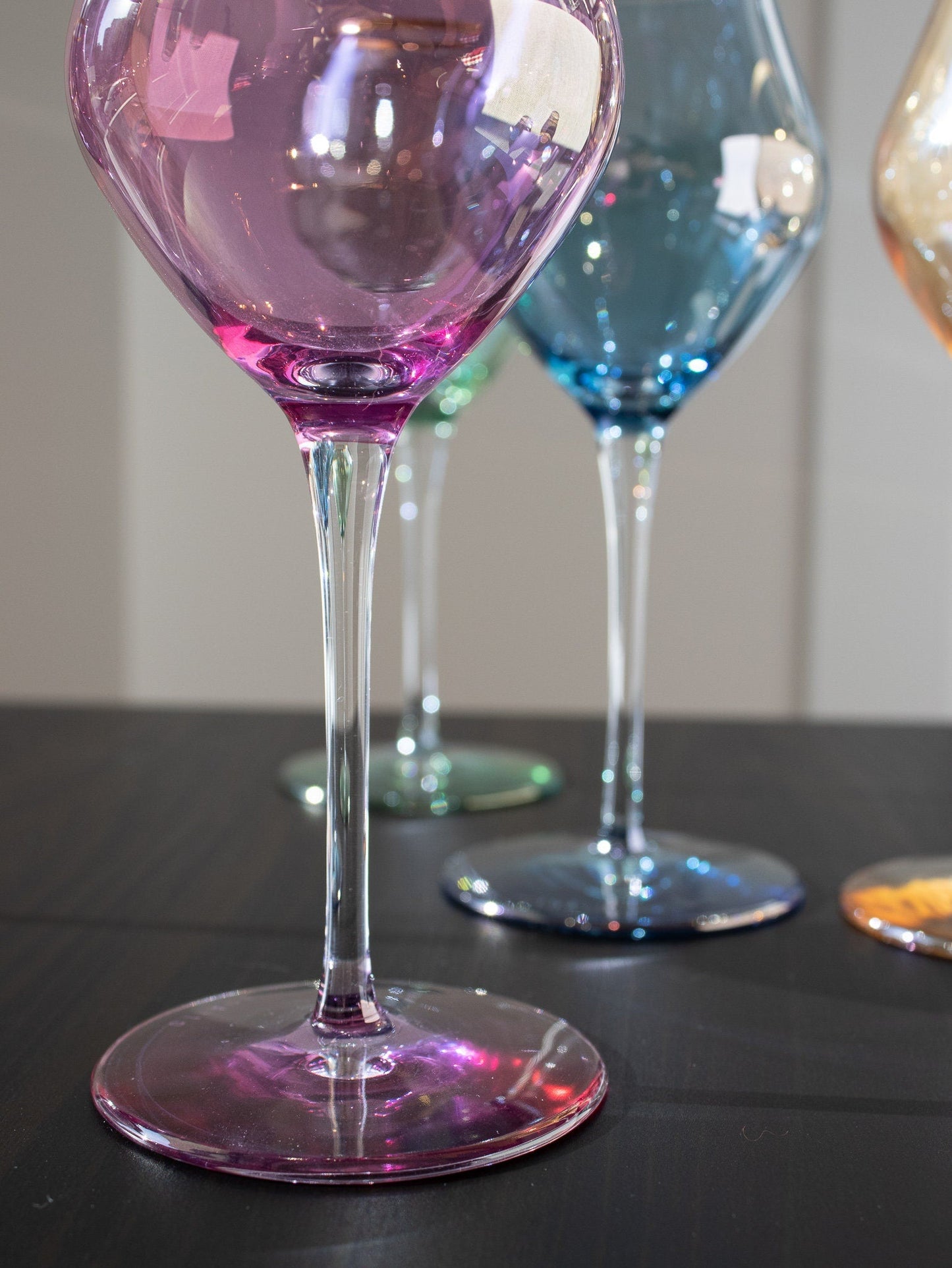 Lana Colored Gold Rim Wine Glass - DIVINE DESIGN