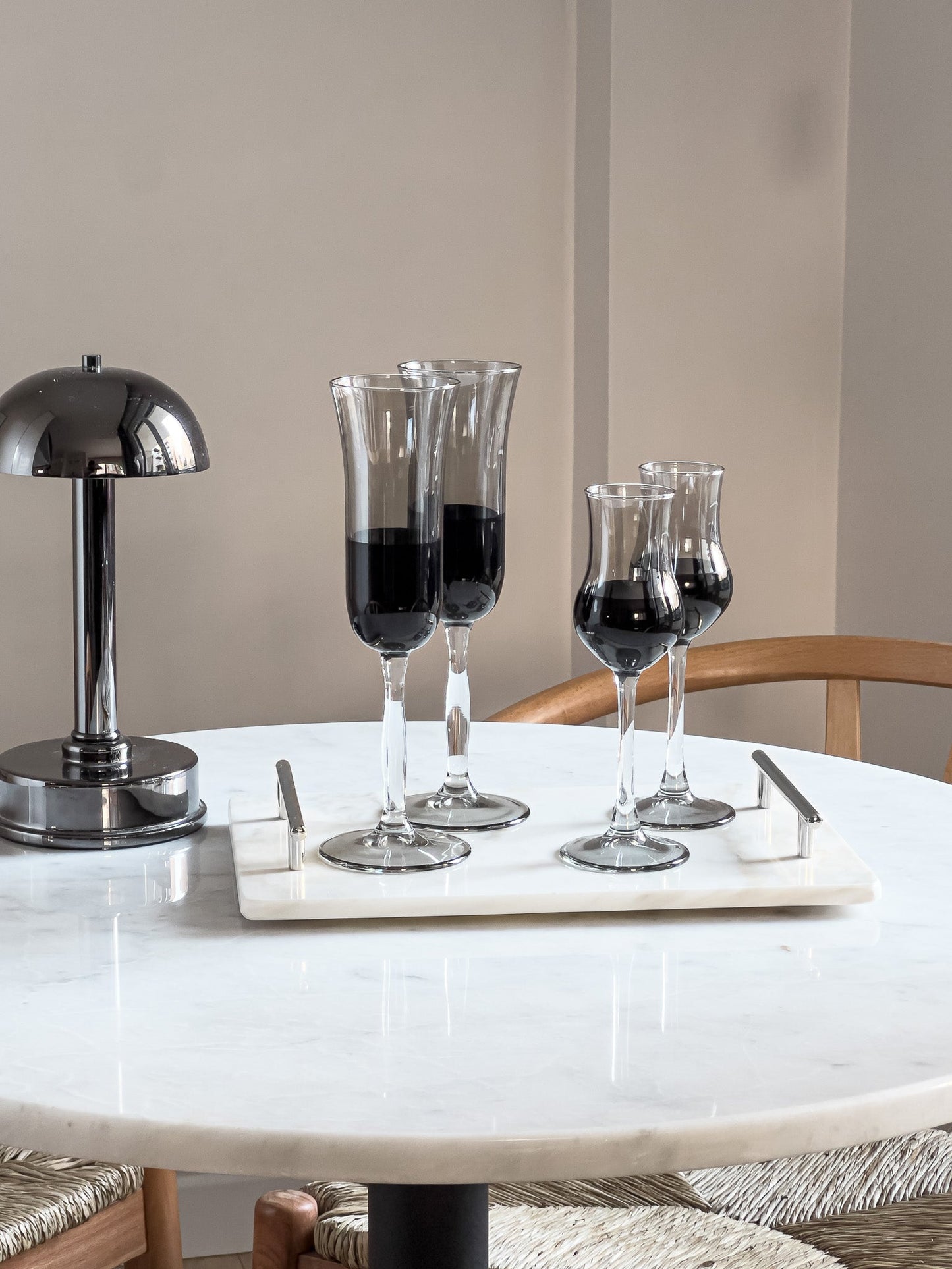 Onyx Modern Black Champagne Flute - DIVINE DESIGN