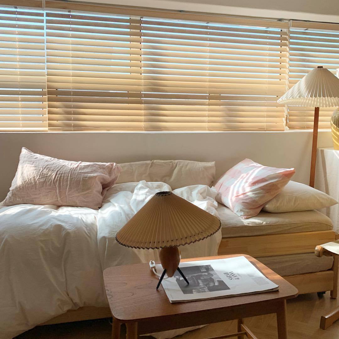Rara Vintage Minimalist Table Lamp - DIVINE DESIGN