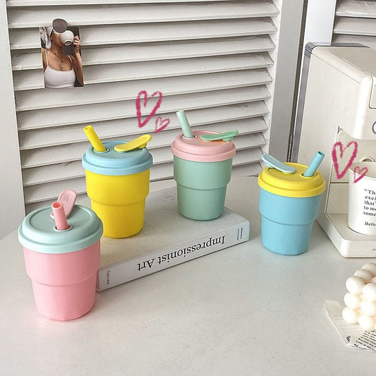 Silicone Straw Cup with Lid - DIVINE DESIGN