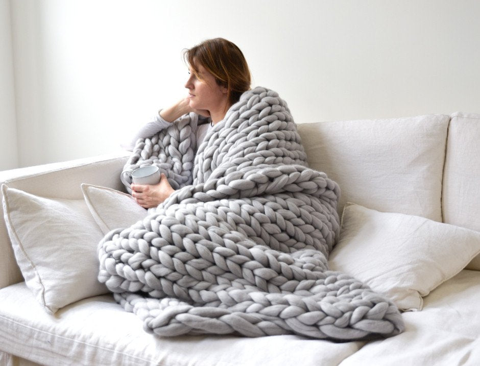 Tepi Thick Wool and Cashmere Throw Blanket - DIVINE DESIGN