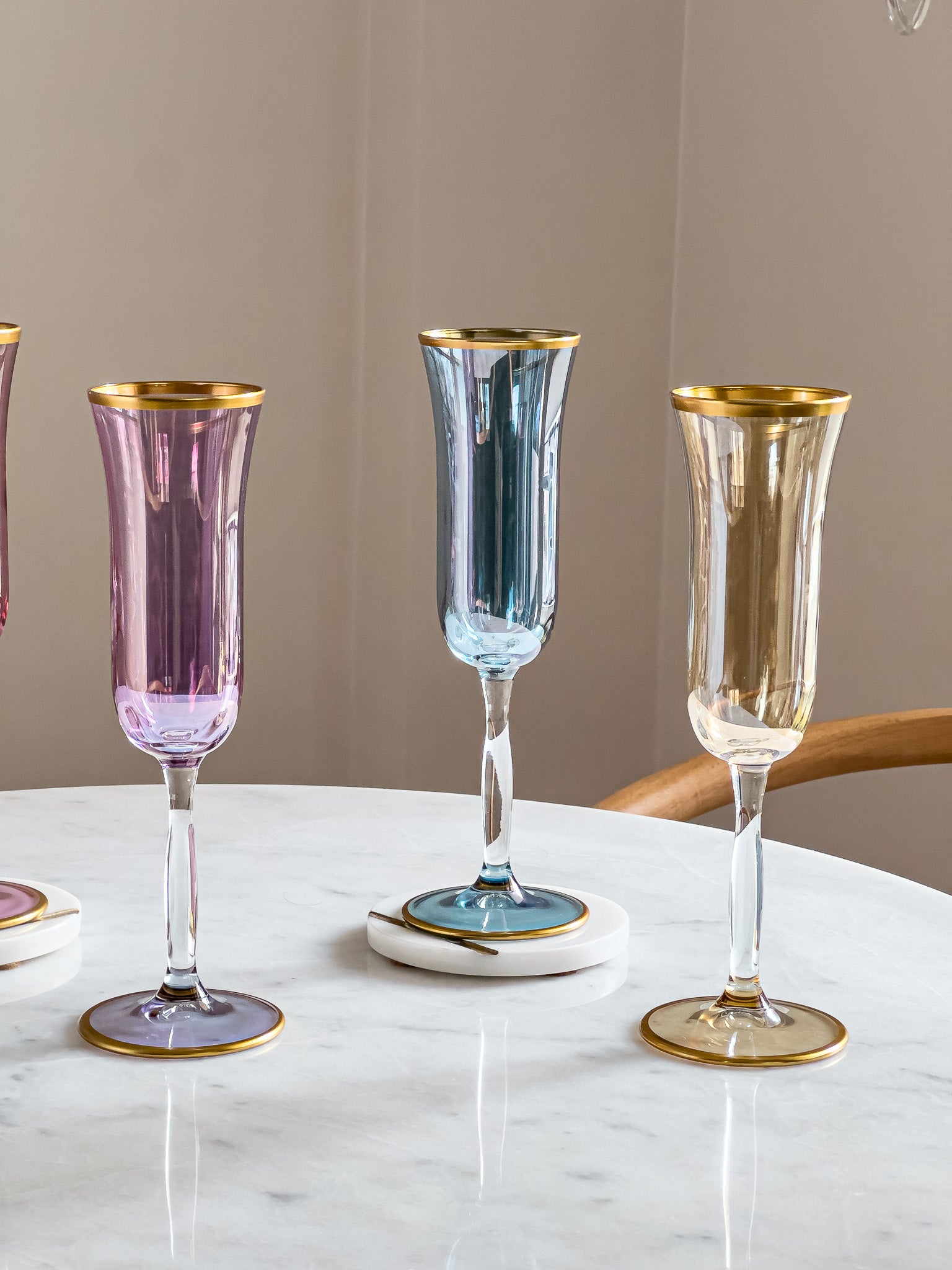 Tulip - Vintage Colored Champagne Flutes - DIVINE DESIGN