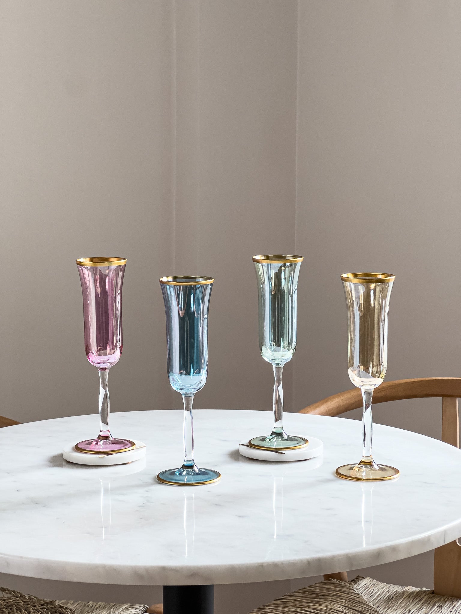 Tulip - Vintage Colored Champagne Flutes - DIVINE DESIGN