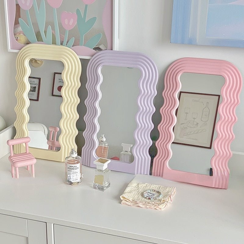 Wavy Irregular Decorative Vanity Mirror - DIVINE DESIGN